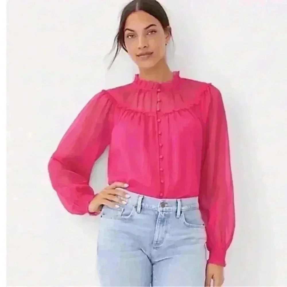 Ann Taylor Petite Small fuscia button up top